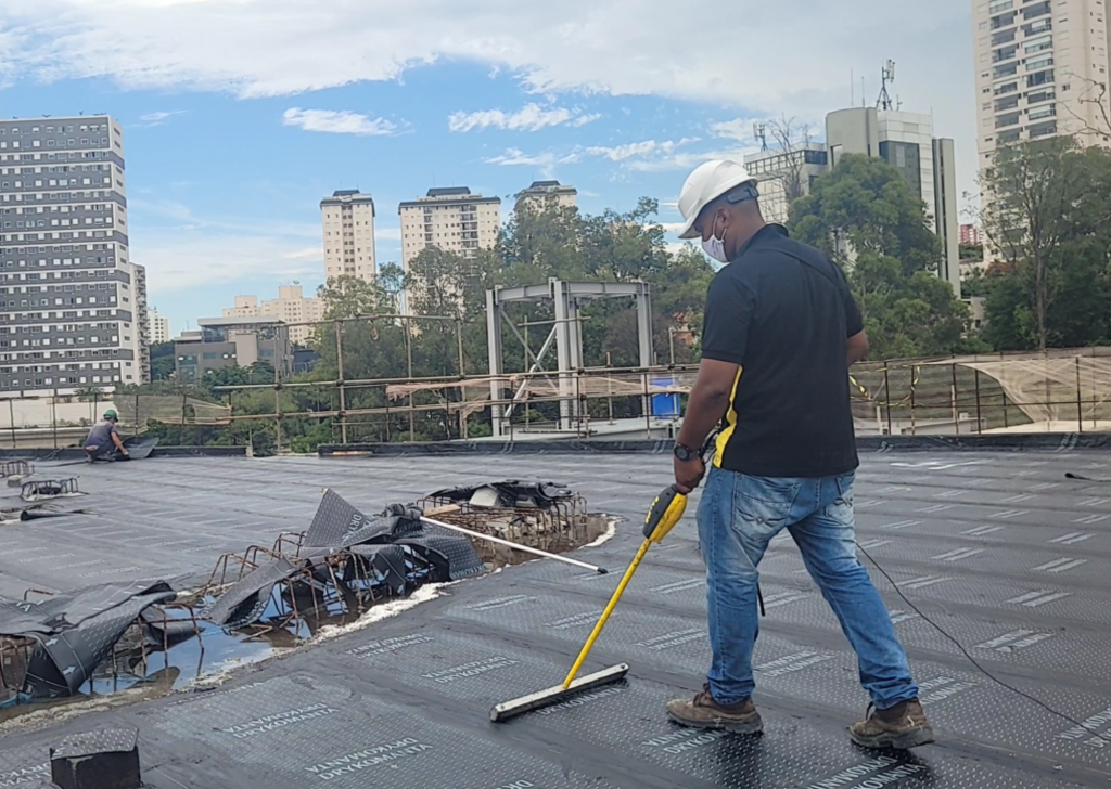 teste na manta e locais impermeabilizados